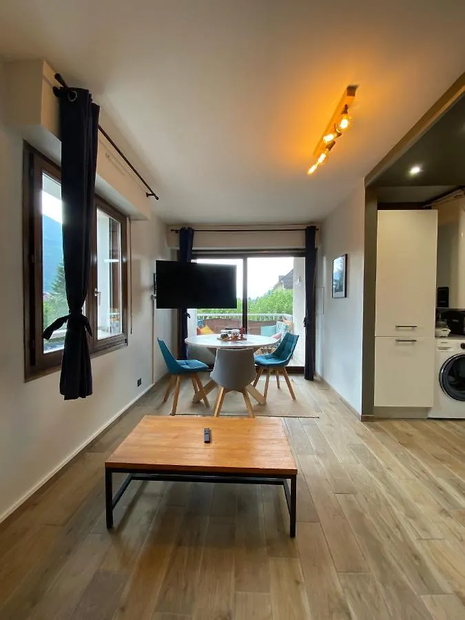 Le Malaga - Parking & Balcon, A 500M Du Lac ! Annecy