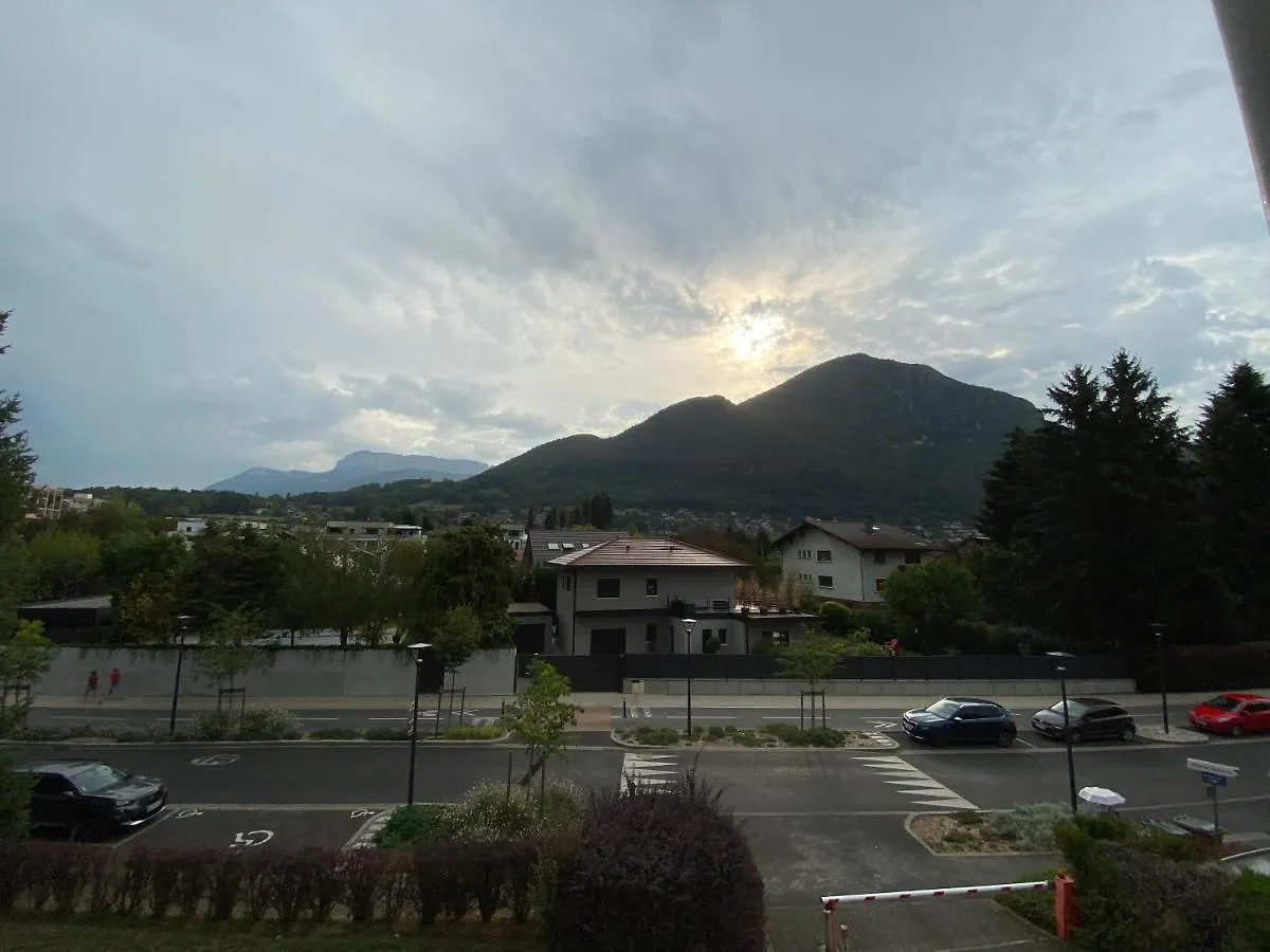 Le Malaga - Parking & Balcon, A 500M Du Lac ! Annecy Apartament